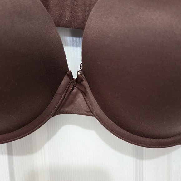 Victoria's Secret Body by Victoria Perfect Shape Ganache Smooth Bra Size 34D - Picture 4 of 11